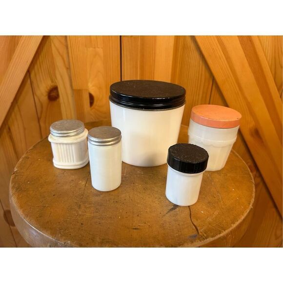 VINTAGE MILK GLASS JAR LOT OF 5 (8262) - Picture 2 of 7